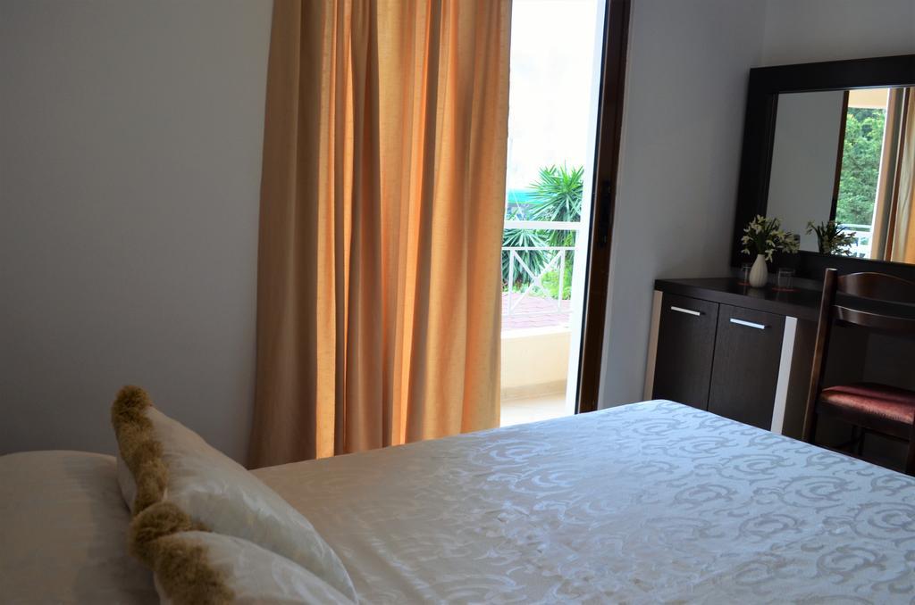 Jb Hotel Sarandë 外观 照片