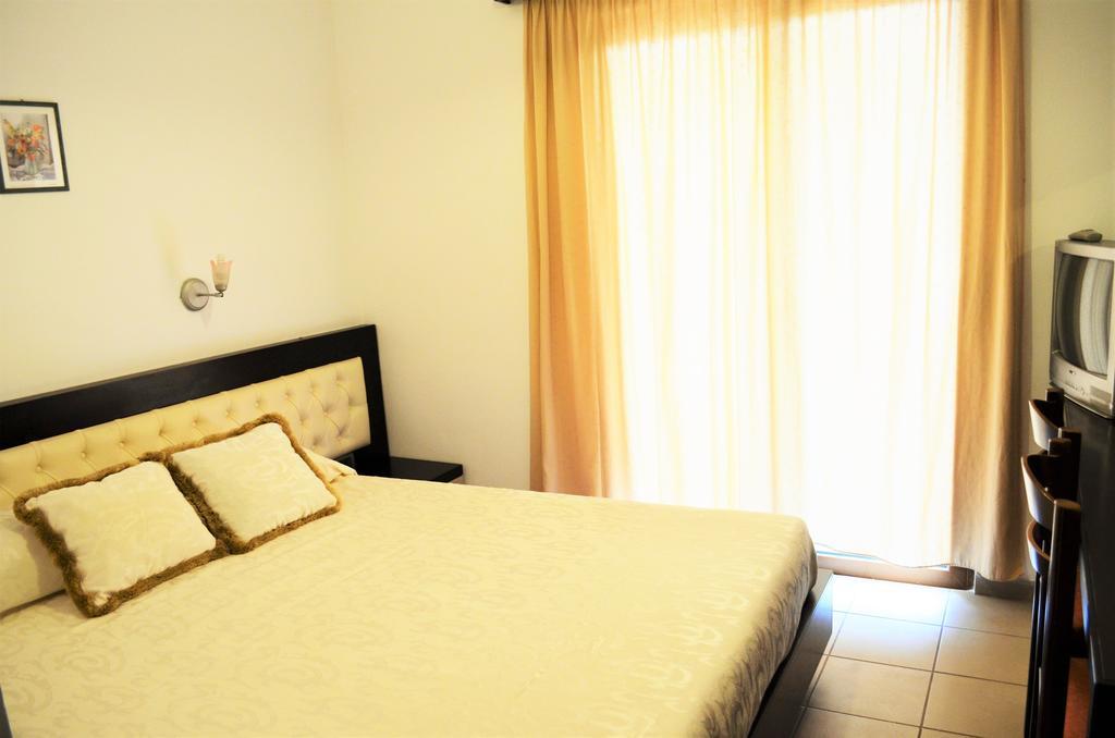 Jb Hotel Sarandë 外观 照片