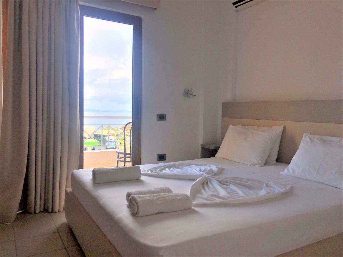 Jb Hotel Sarandë 外观 照片